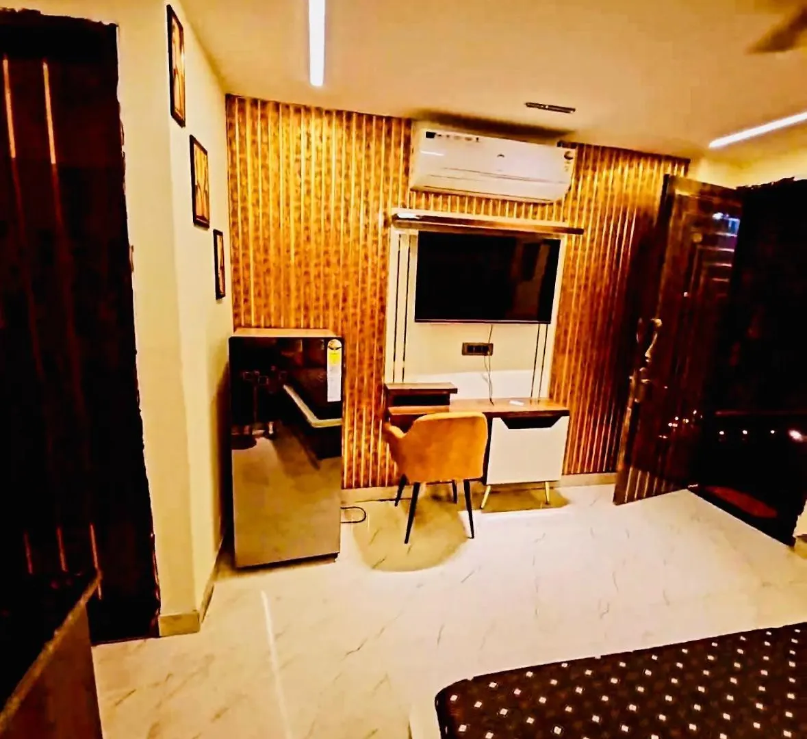 Luxrious Heaven Inn Homes غورغاون شقة